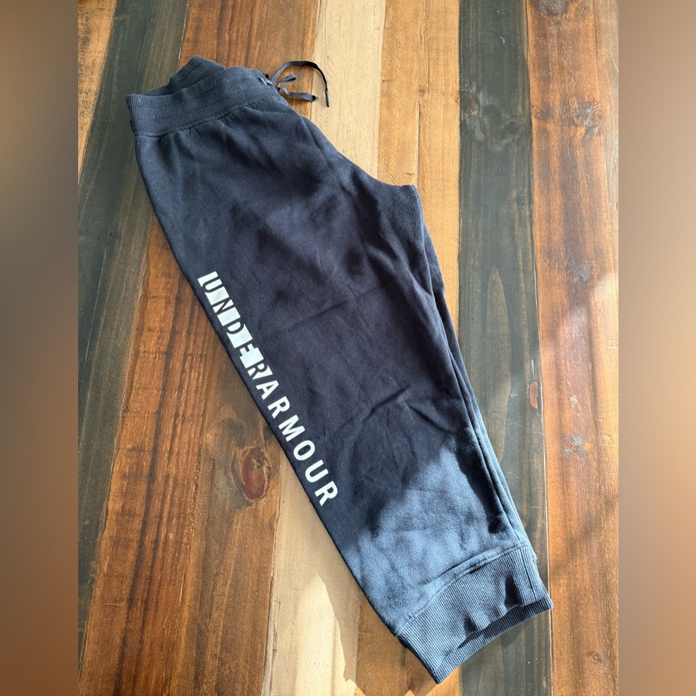 Under armour capri athletic sweats